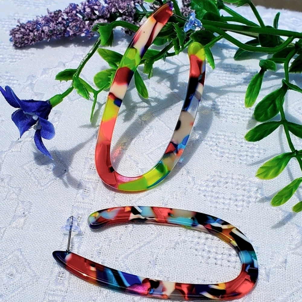 Fashion Acrylic Cuff Hoop Multi

Colored Earrings